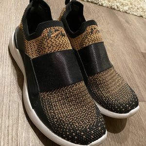 APL Techloom Bliss Tennis Shoes